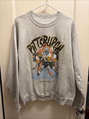 Gray Pittsburgh Penguins Graphic Crewneck Sweatshirt by